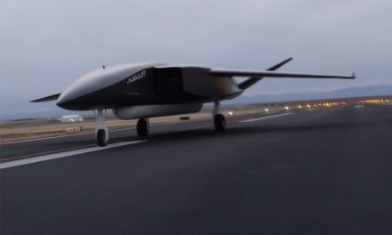 Debiut największego drona na świecie. Maszyna waży 28 ton
