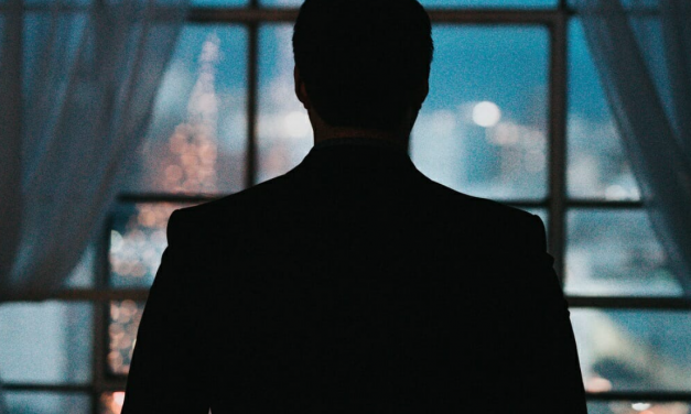 Dyktafon szpiegowski – ranking TOP 7 i poradnik dla kupujących