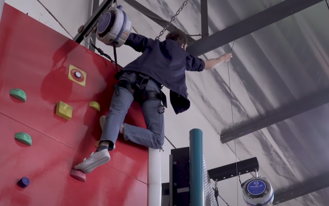 Grappling hook z Batmana powstał w rzeczywistości. Jak wrażenia?