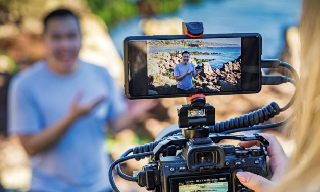 Smartfon Xperia Pro kosztuje prawie 10 000 zł, bo ma HDMI