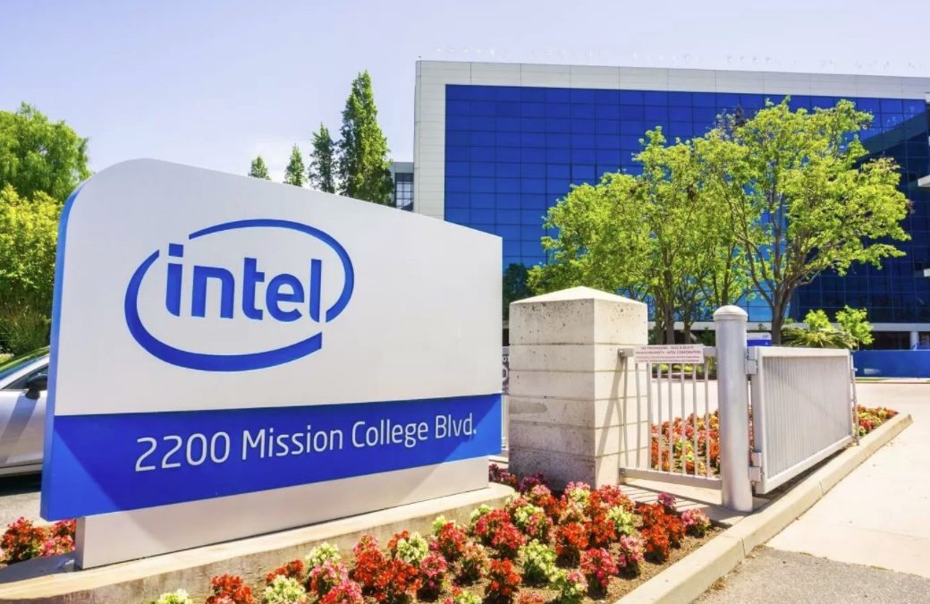 Intel pozywa byłego pracownika – wyniósł sekrety o Xeonach do Microsoftu