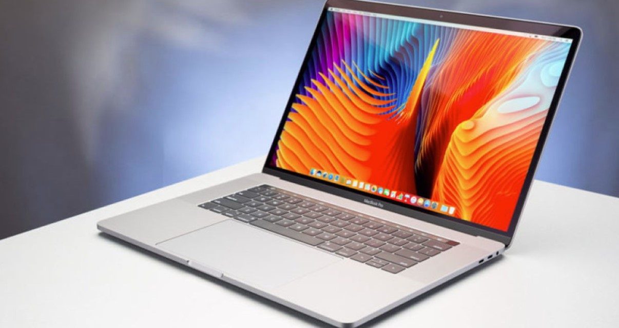Apple wymieni za darmo baterie w MacBookach Pro z 2016-17 roku