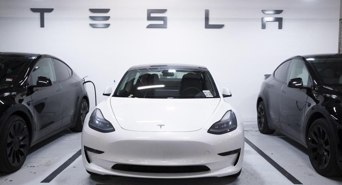 Tesla zarobiła na Bitcoinie więcej niż na sprzedaży samochodów