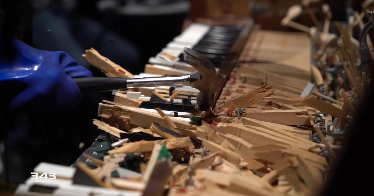Halo Infinite – czemu twórcy zdemolowali pianino? Zobacz sam!