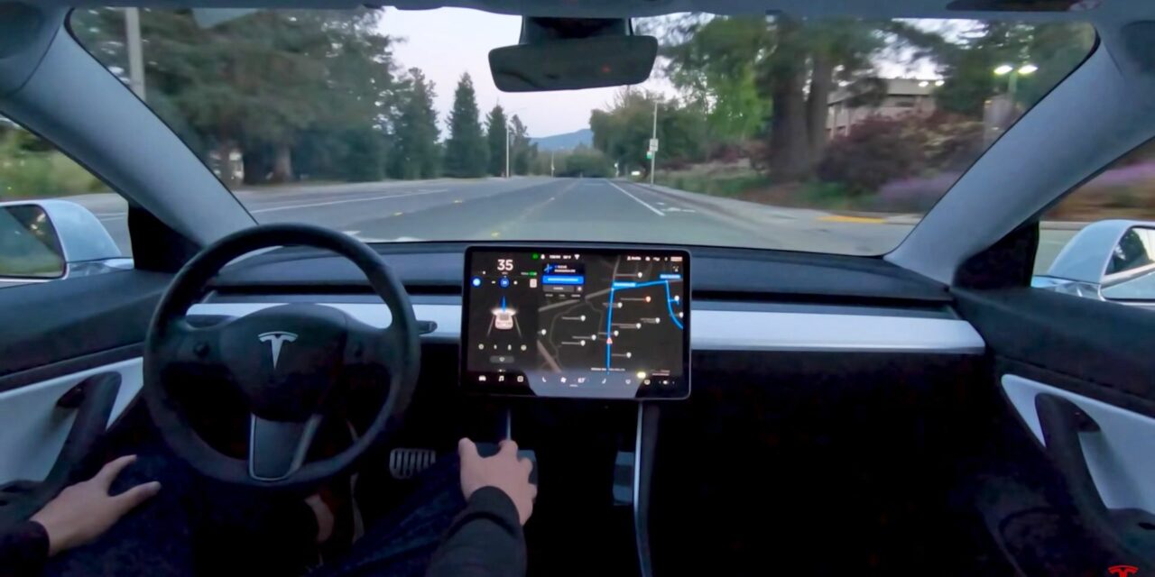Tesla rozpoczyna olbrzymie testy autopilota Full Self-Driving