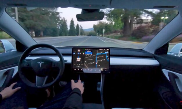 Tesla rozpoczyna olbrzymie testy autopilota Full Self-Driving