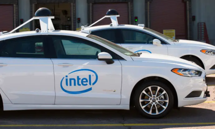Intel będzie produkować części do samochodów elektrycznych