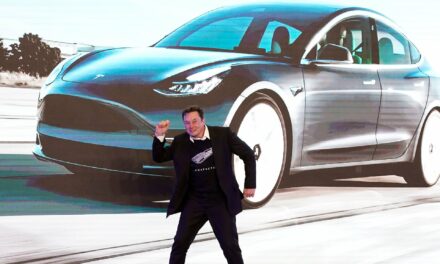 Tesla wprowadzi robotaksówki? To raczej bardzo wątpliwe