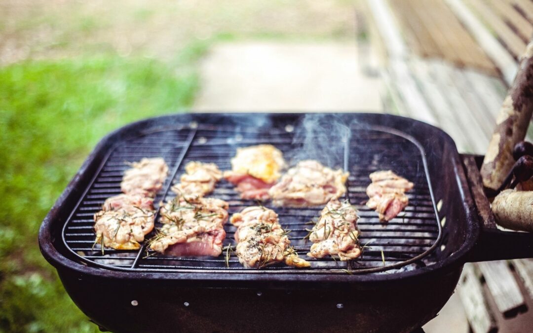 Grill węglowy czy gazowy, kamado czy wędzarnia? Jak grill wpływa na smak?