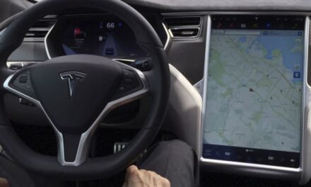 Tesla nie otrzyma jednak prawdziwego autopilota w tym roku?