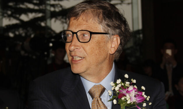 Bill Gates jest już biedniejszy od byłego pracownika Microsoftu