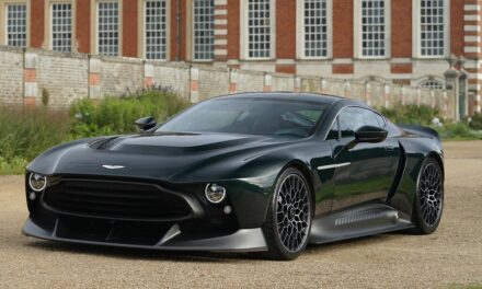 Aston Martin: ręczna skrzynia biegów to już przeszłość
