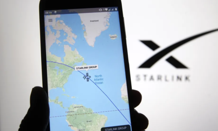 Starlink będzie dostarczał Internet pasażerom samolotów
