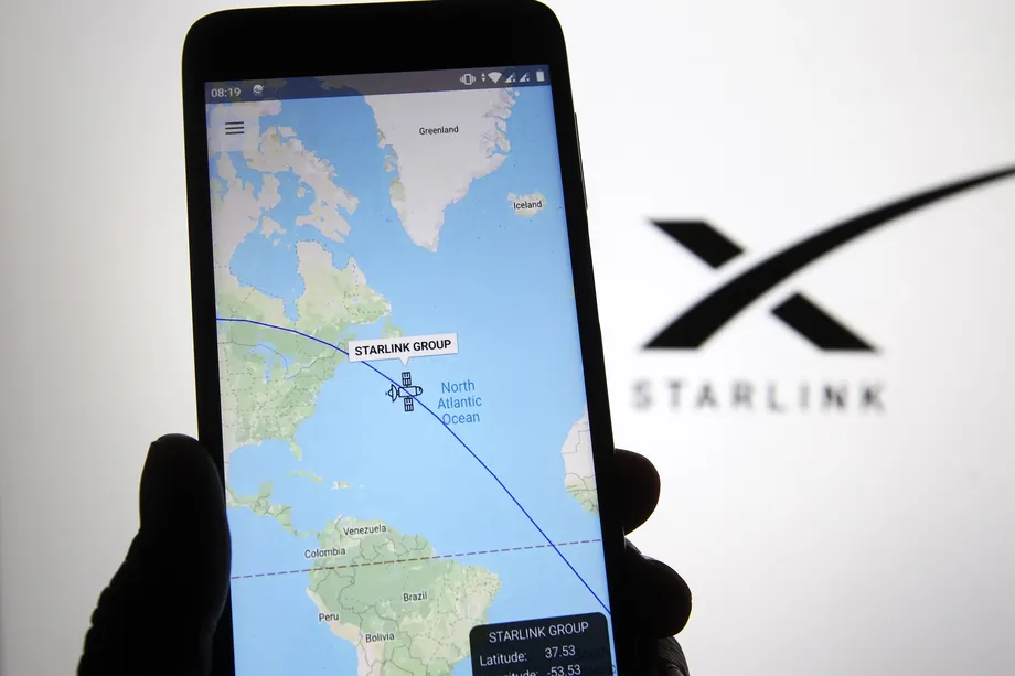 Starlink będzie dostarczał Internet pasażerom samolotów