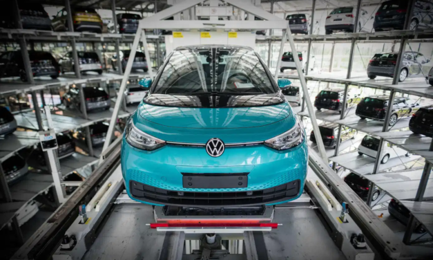 Volkswagen ma problem – nikt nie chce kupować elektryków