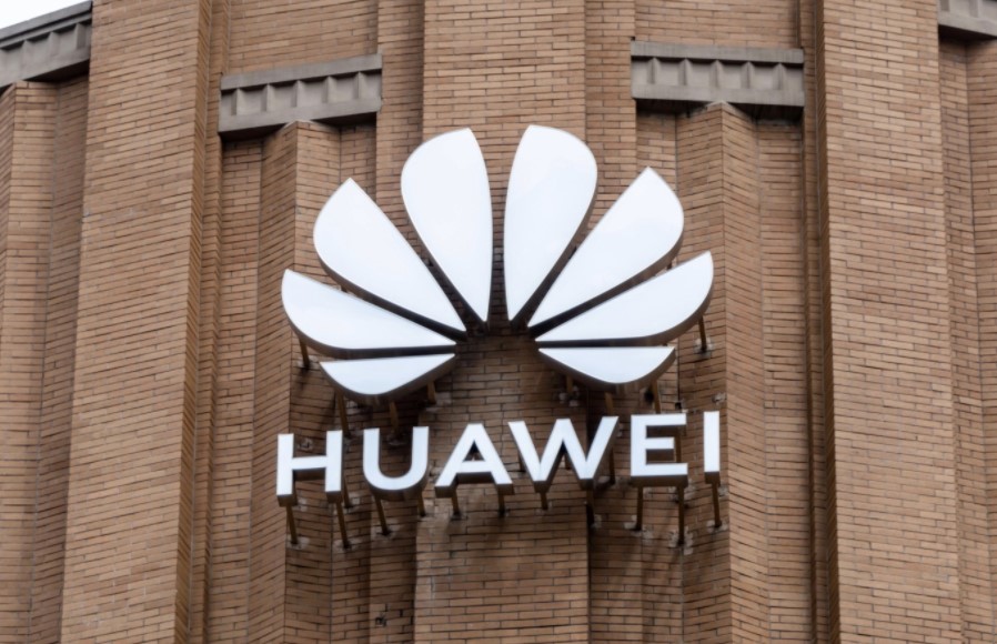 FCC chce się pozbyć sprzętu Huawei ze swoich sieci. Wyda na to miliardy dolarów
