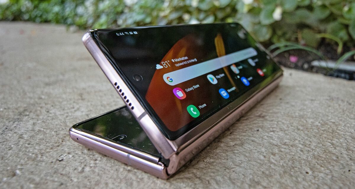 Samsung chce wprowadzić składane telefony do mainstreamu