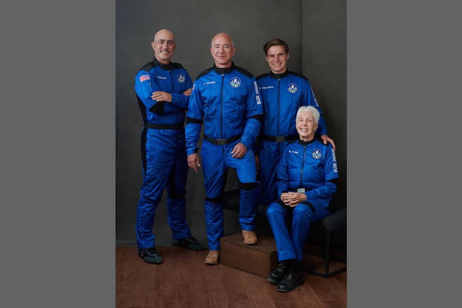 Jeff Bezos poleci w kosmos z Blue Origin