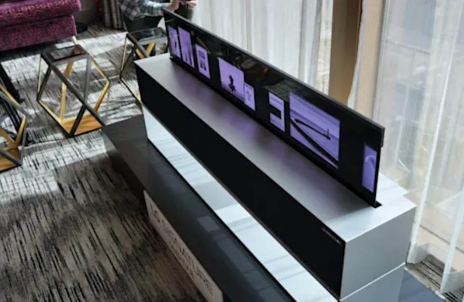 Rozwijany telewizor OLED LG już w sprzedaży – “tylko” 100 tys. dolarów