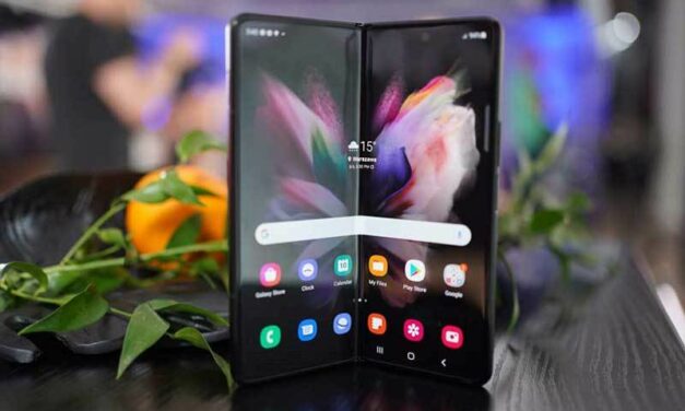 Galaxy Z Fold 3: Zrootujesz telefon? Stracisz dostęp do aparatu