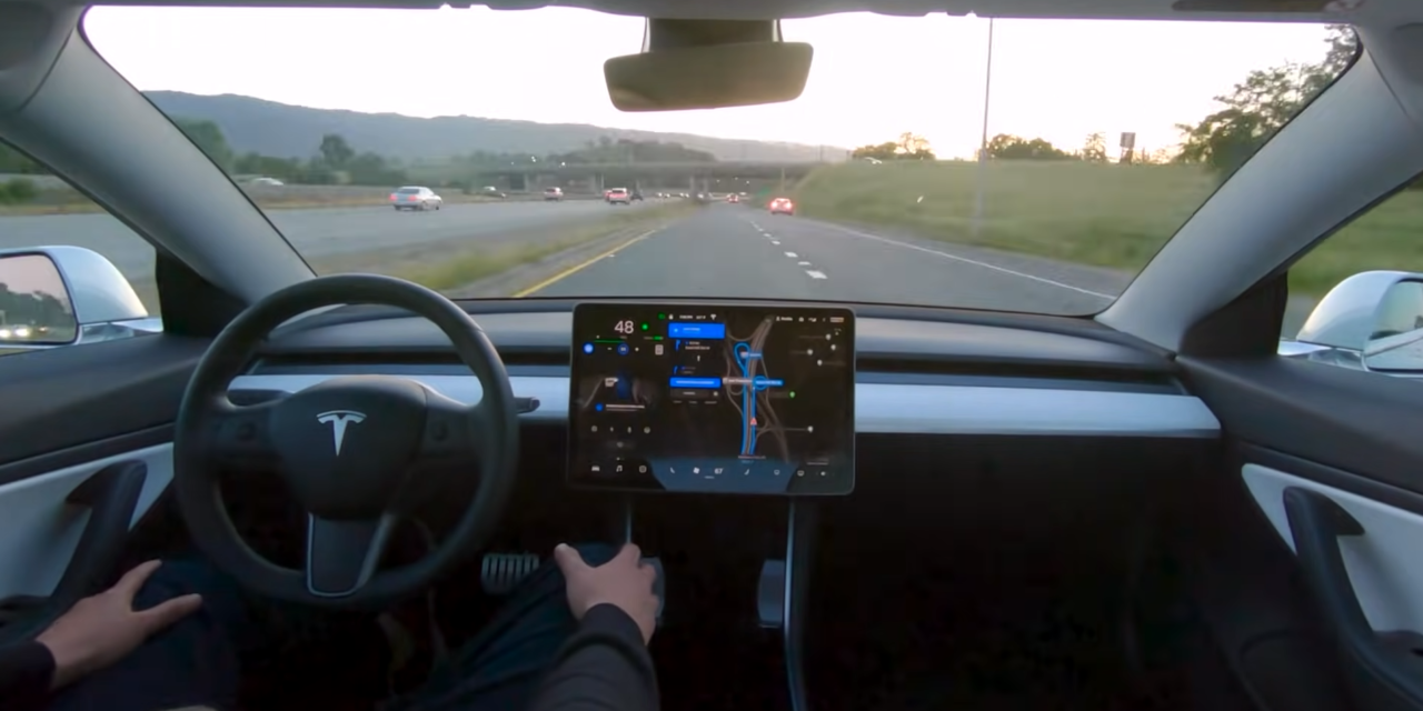 Full Self Driving 10 – Tesla prezentuje nową wersję autopilota