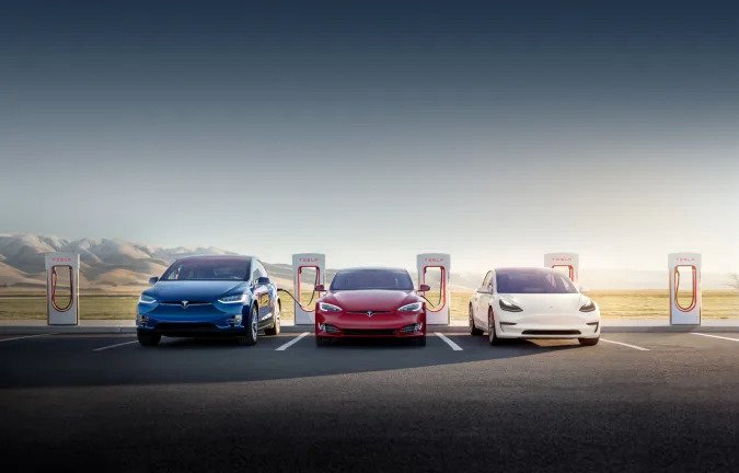 Tesla oferuje ubezpieczenie zależne od naszego stylu jazdy