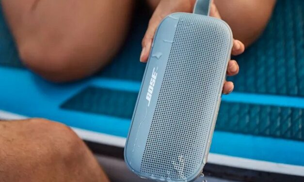 Bose prezentuje pływający głośnik SoundLink Flex