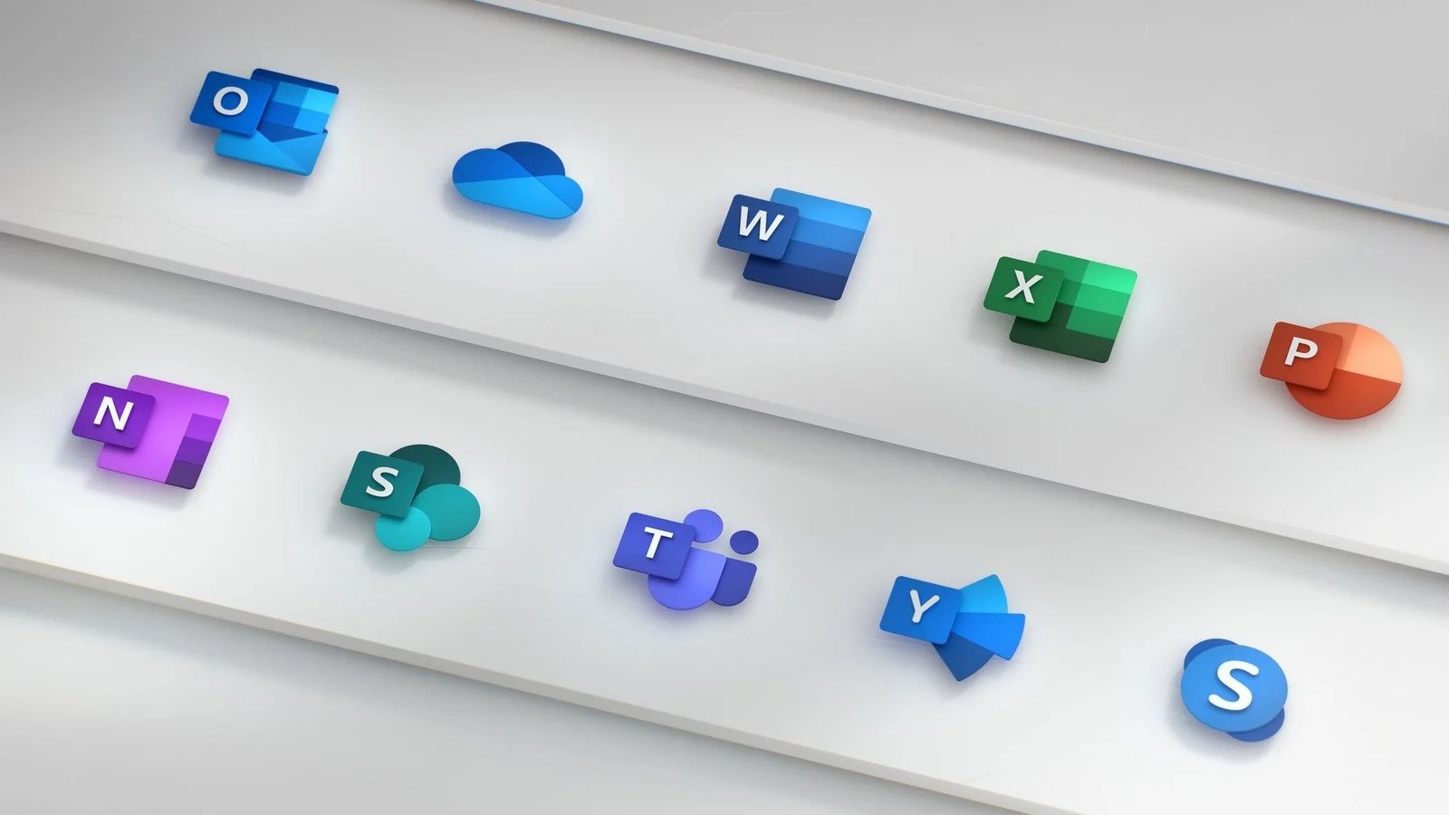 Microsoft okazuje się nie taki łatwy do wykorzenienia z urzędów