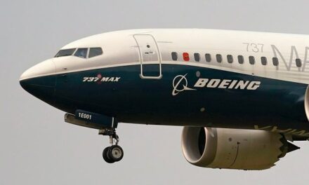 Boeing: były dyrektor techniczny oficjalnie oskarżony o oszustwo