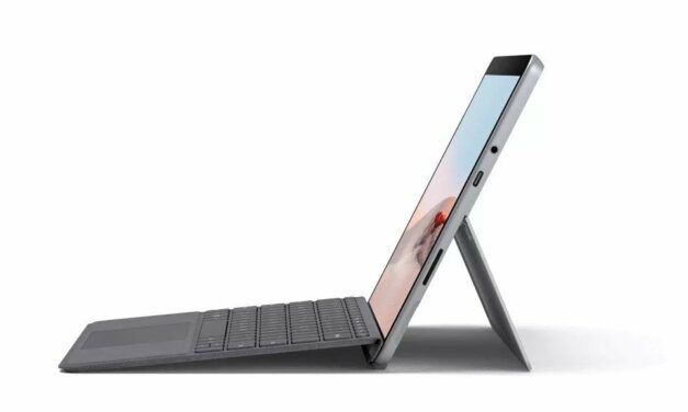 Microsoft sprzedaje laptopy za słabe na ich własny software