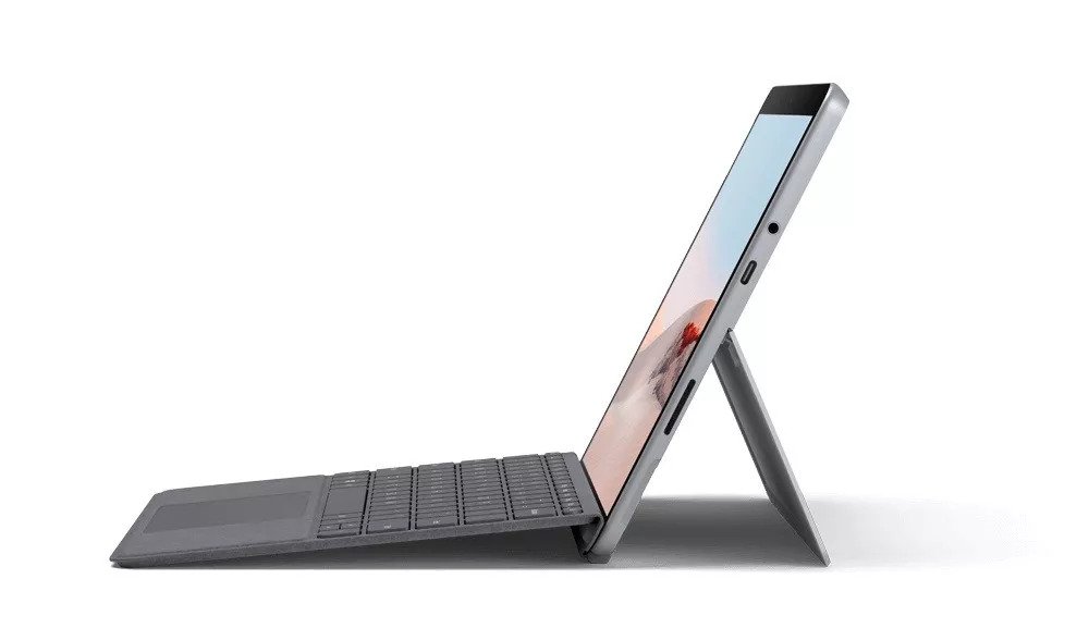 Microsoft sprzedaje laptopy za słabe na ich własny software