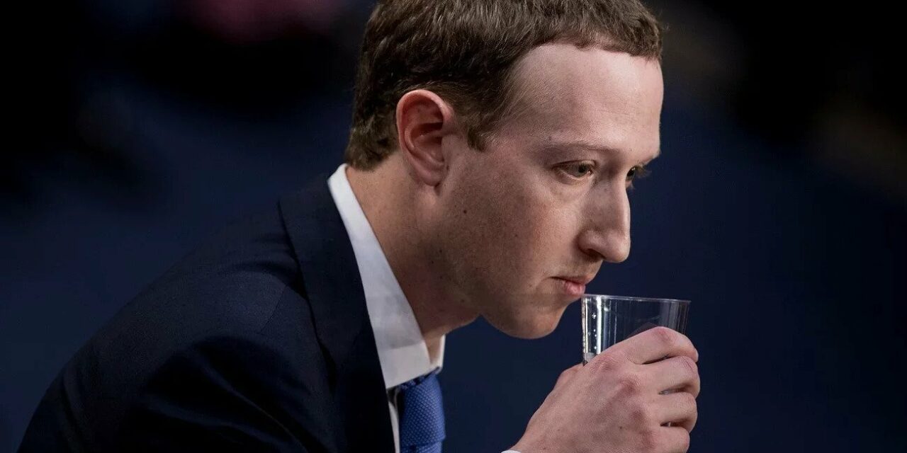 Mark Zuckerberg został pozwany za aferę z Cambridge Analytica