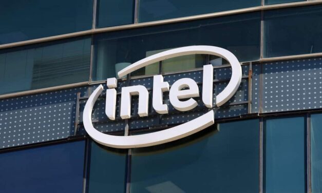 Intel dominuje rynek półprzewodników pomimo kryzysu