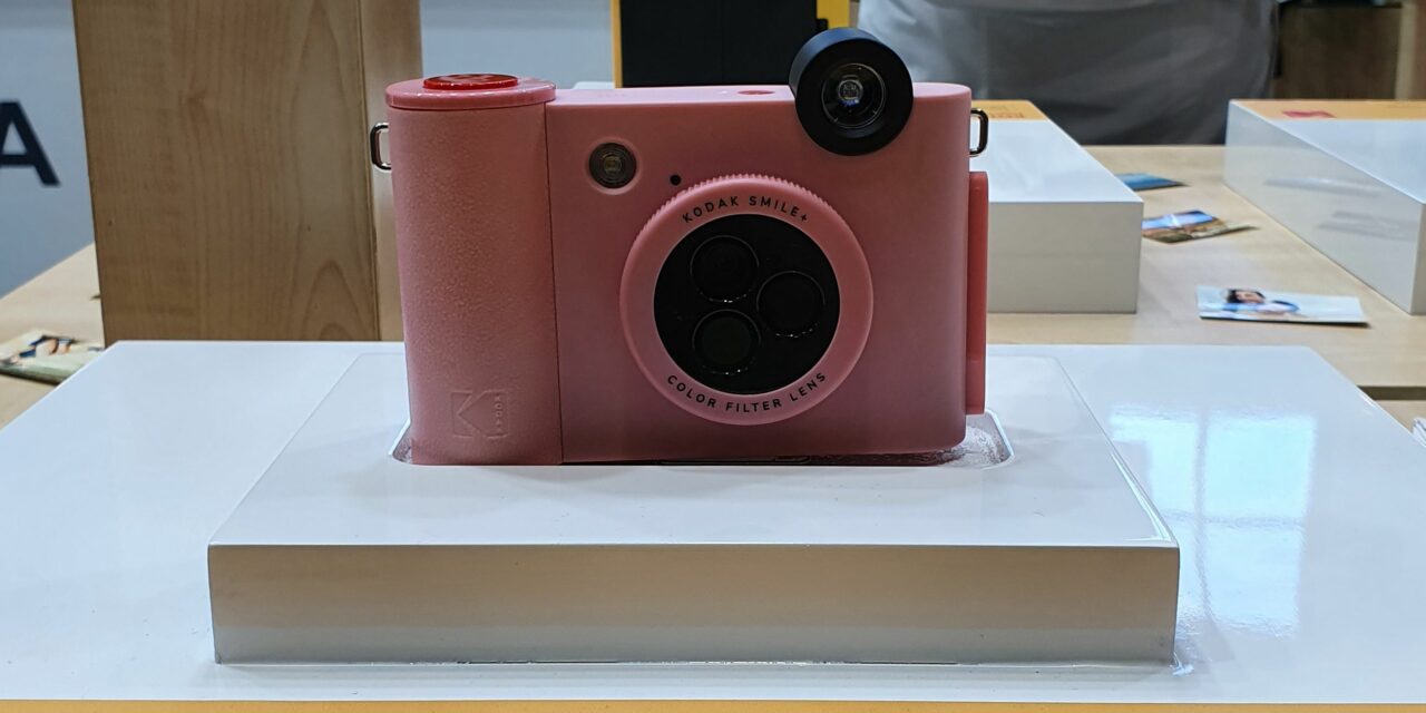 Kodak Smile+ – nowy aparat natychmiastowy z kartą pamięci