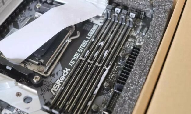 ASRock musi wymienić nowe płyty główne… przez naklejkę