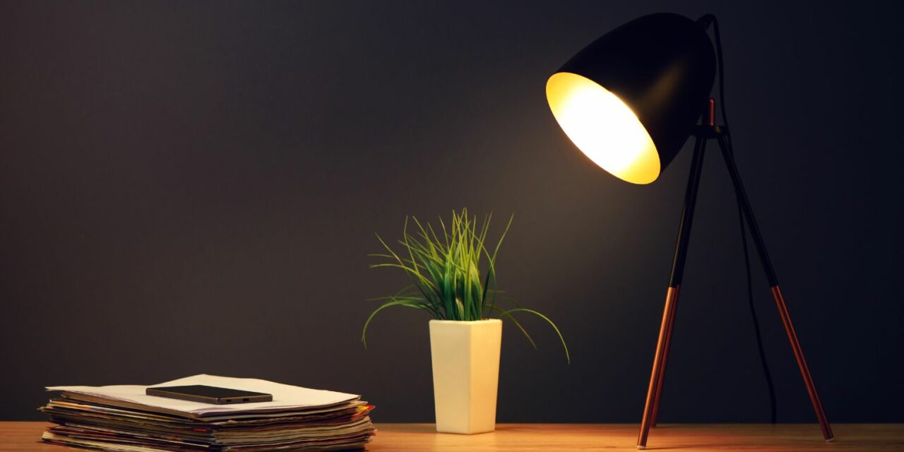 Nowoczesne lampki na biurko LED – Ranking [TOP 5]