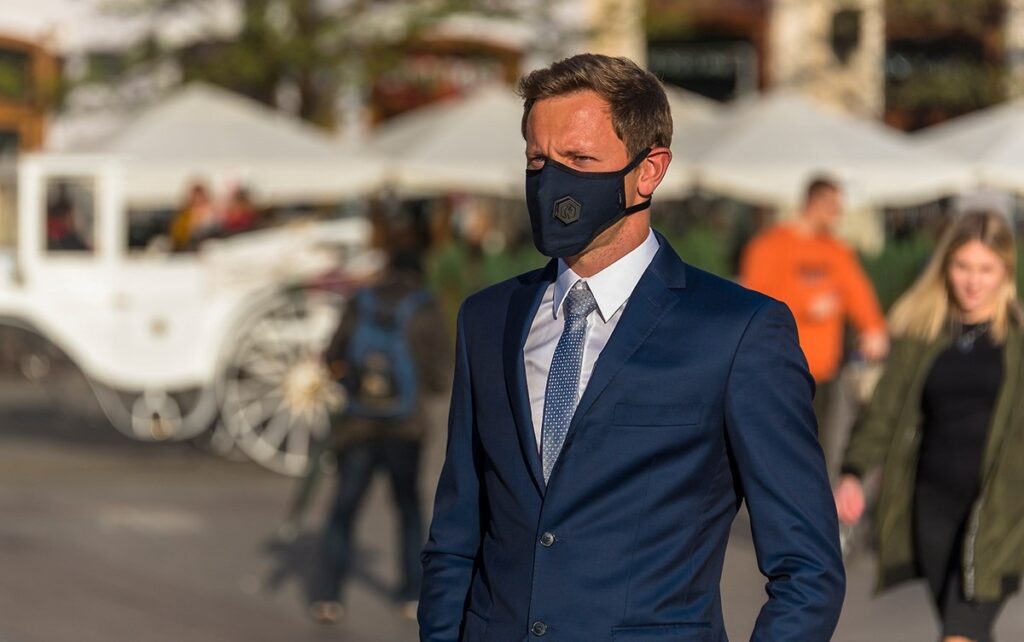 jak chronić się przed smogiem - maska antysmogowa