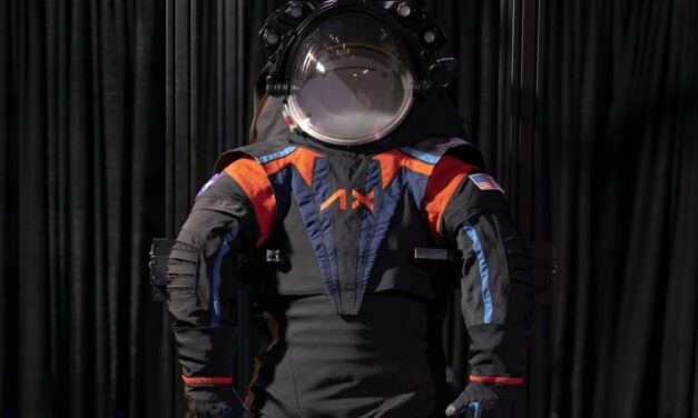 NASA prezentuje nowy skafander kosmiczny