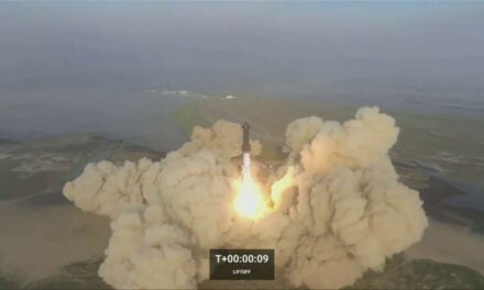 Starship od SpaceX wybuchł, ale misja okazała się “sukcesem”