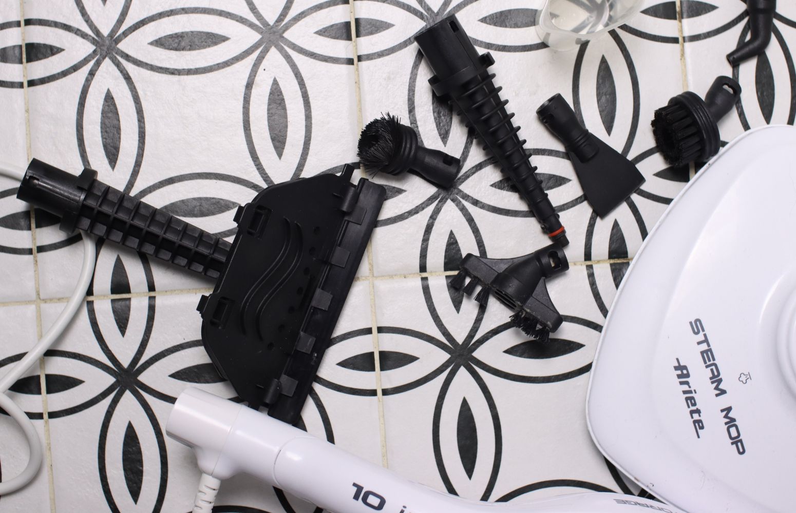 Recenzja mopa parowego Ariete 4164 Multi Steam System · Testoria