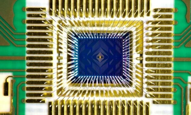 Intel prezentuje Tunnel Falls, czyli 12-kubitowy układ kwantowy