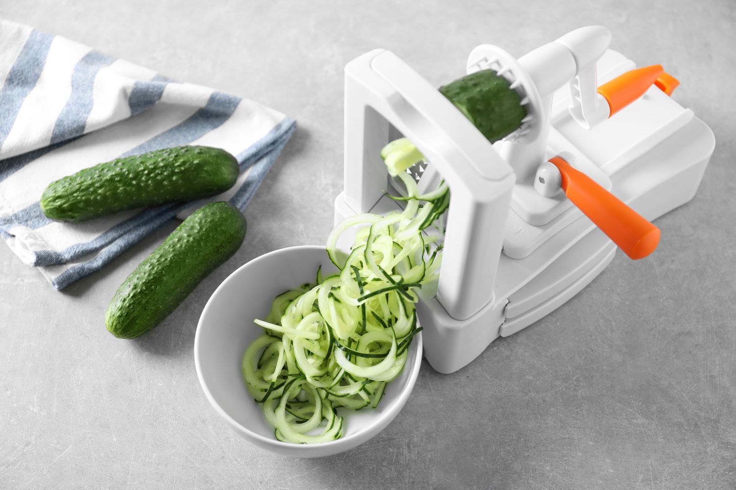 Elektryczna szatkownica do warzyw – zalety urządzenia