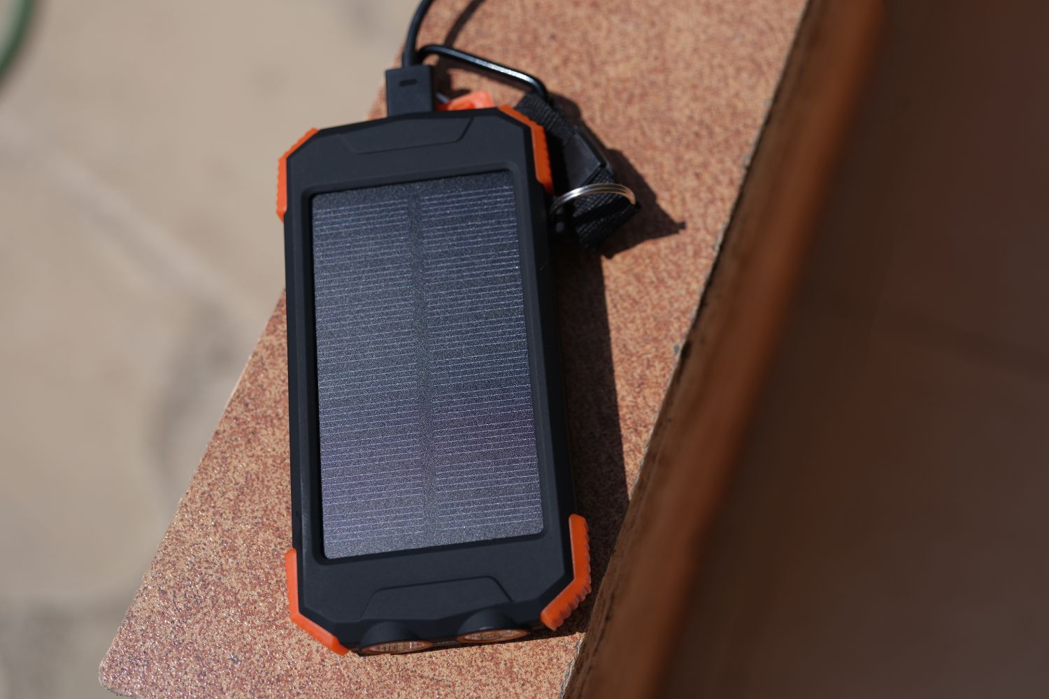 Powerbank solarny – jak działa?