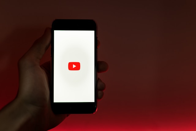 Jak pobrać muzykę z YouTube? Najlepsze sposoby!