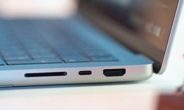 HDMI, DisplayPort, USB-C – jaki kabel do przesyłania obrazu wybrać?