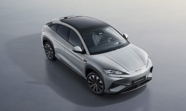 BYD prezentuje przełom – ładowanie auta szybsze niż tankowanie?