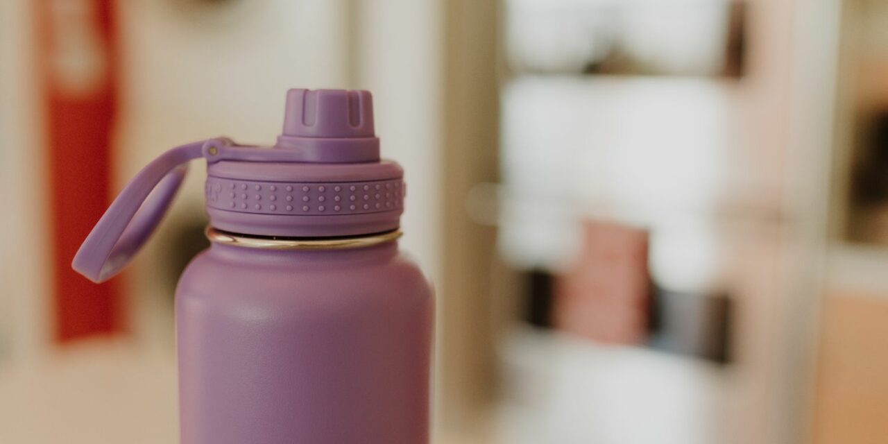 Jaką butelkę filtrującą wybrać? Wskazówki i polecane modele