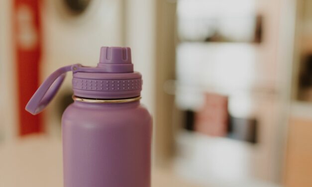 Jaką butelkę filtrującą wybrać? Wskazówki i polecane modele