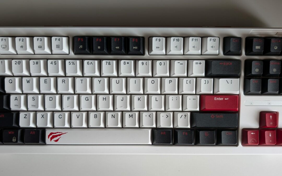 Havit KB902I – klawiatura mechaniczna, która solidnie zaskoczy
