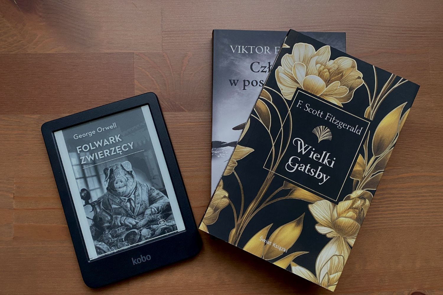 Czytnik e-booków i książki